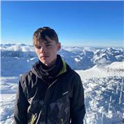 Profesor de repaso de niños de primaria y ESO